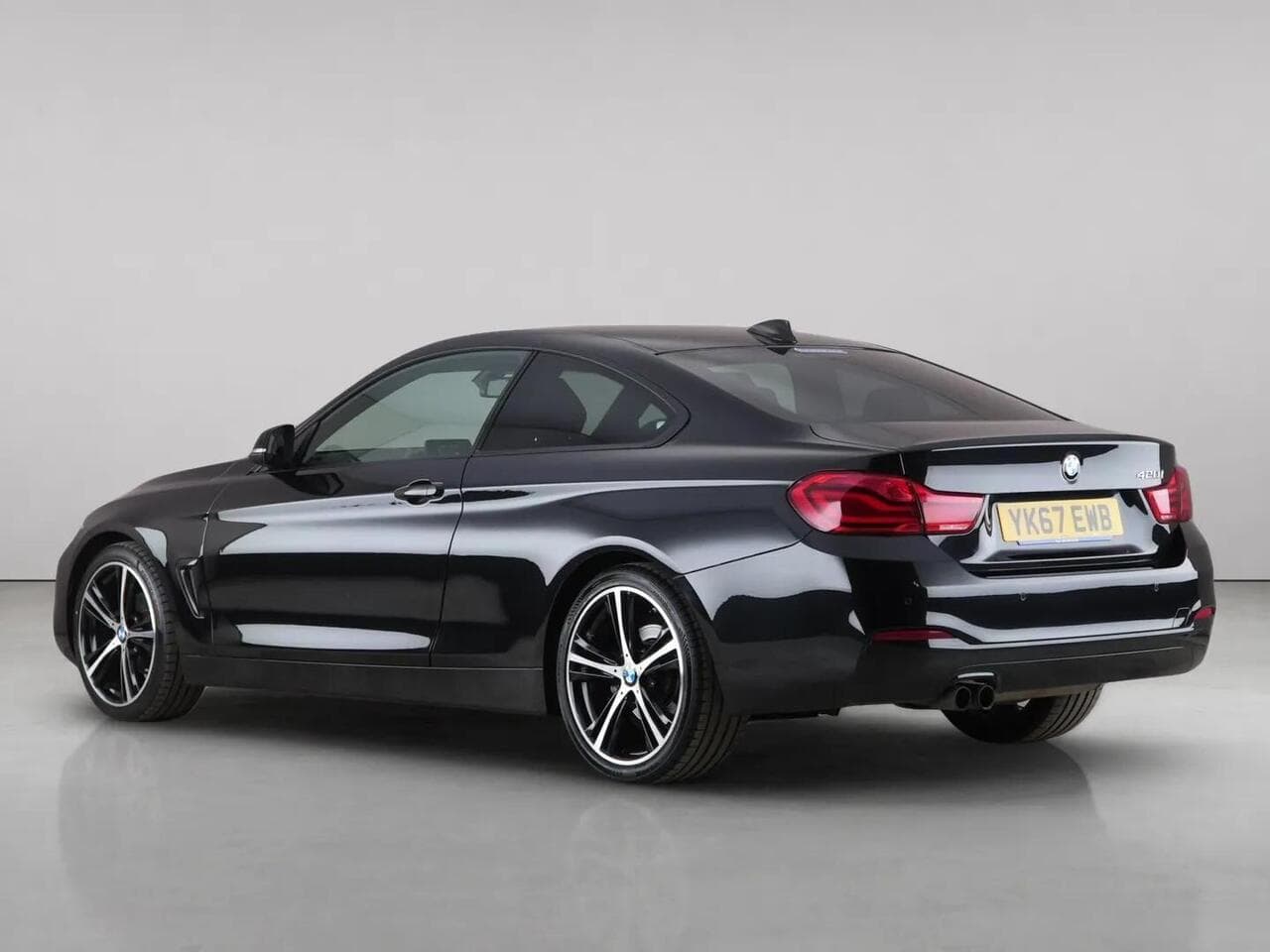 BMW 4 Series thumbnail Rear Left