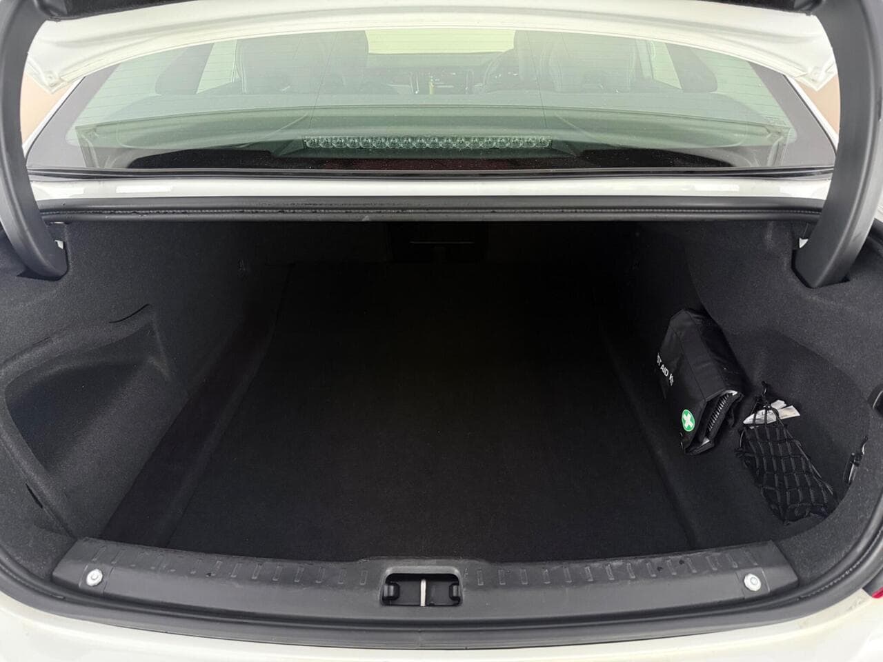 Volvo S90 thumbnail Boot