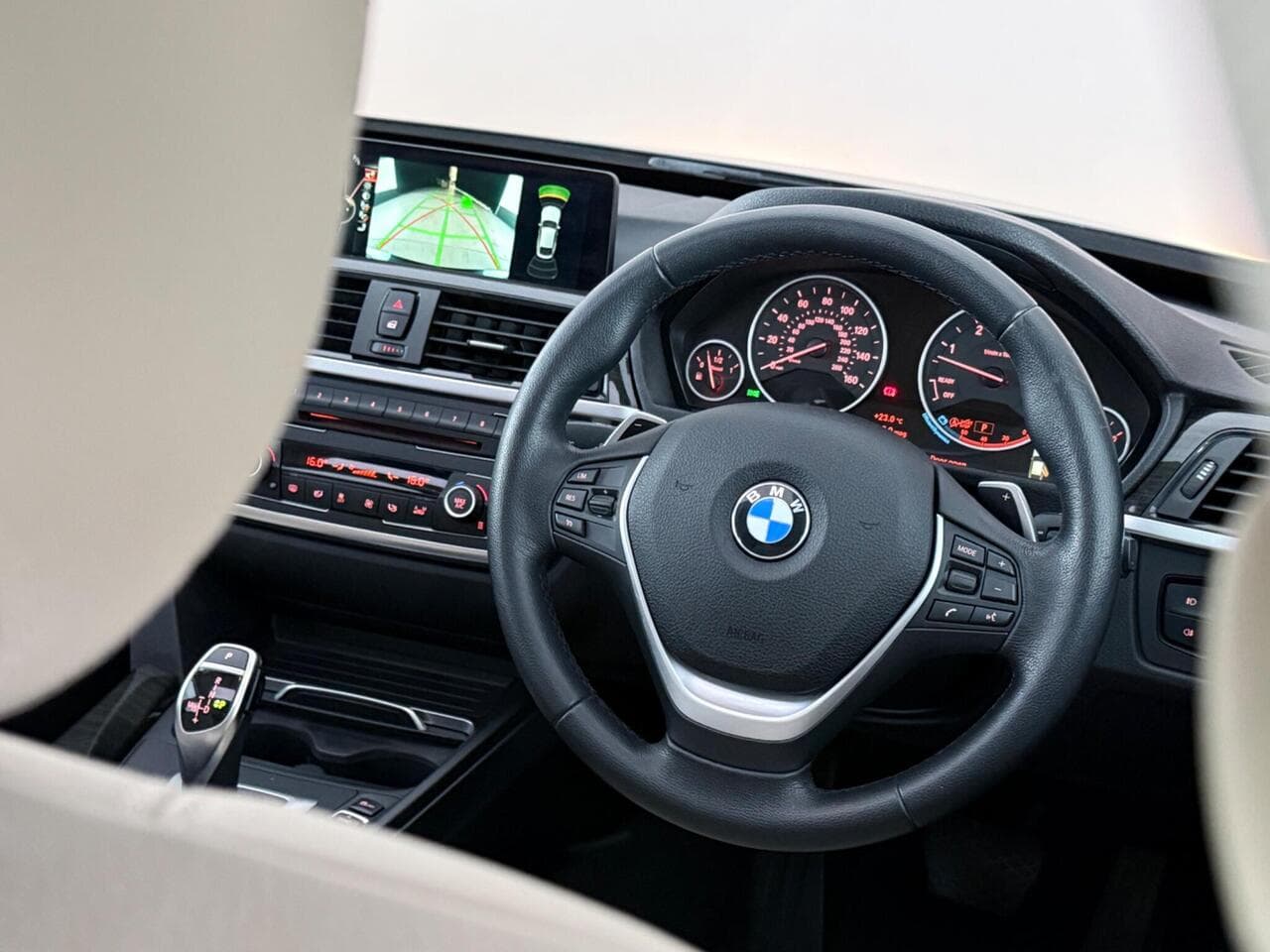 BMW 3 Series Gran Turismo thumbnail Steering Wheel