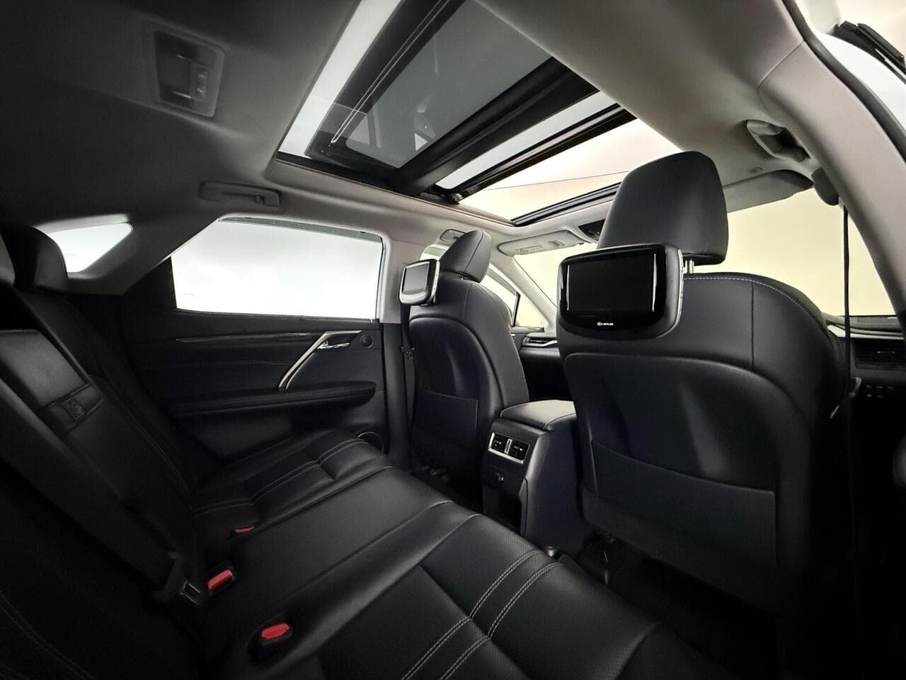 Lexus RX thumbnail Seats Rear