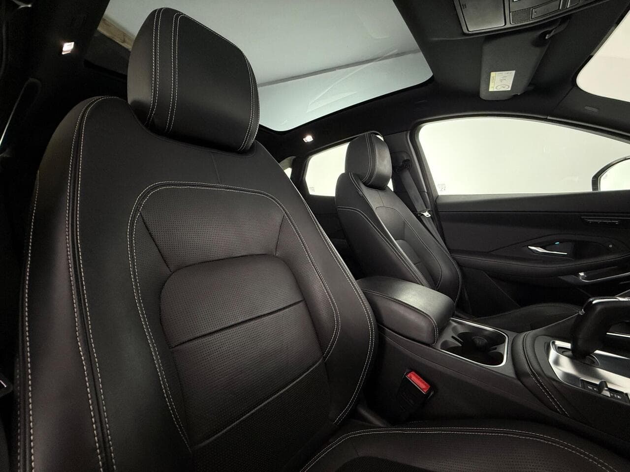 Jaguar E-PACE thumbnail Seat Driver
