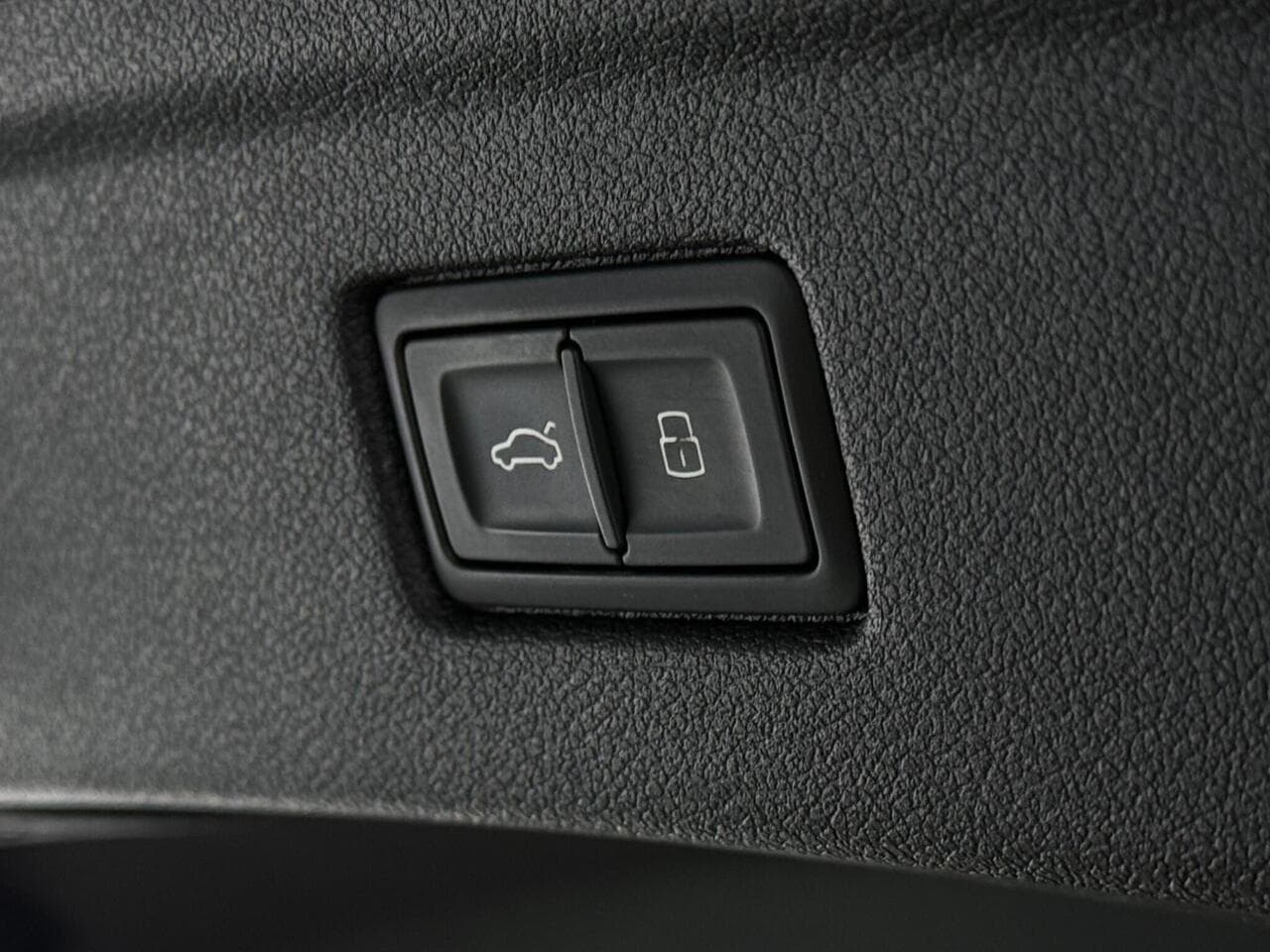 Audi A5 thumbnail Misc Controls