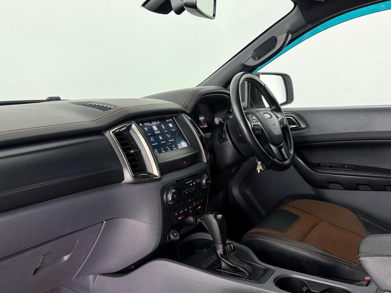 Ford Ranger thumbnail Interior Front