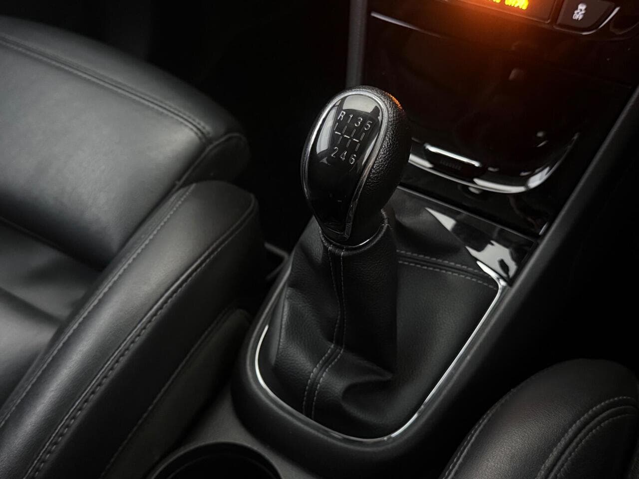 Vauxhall Mokka X thumbnail Interior Front