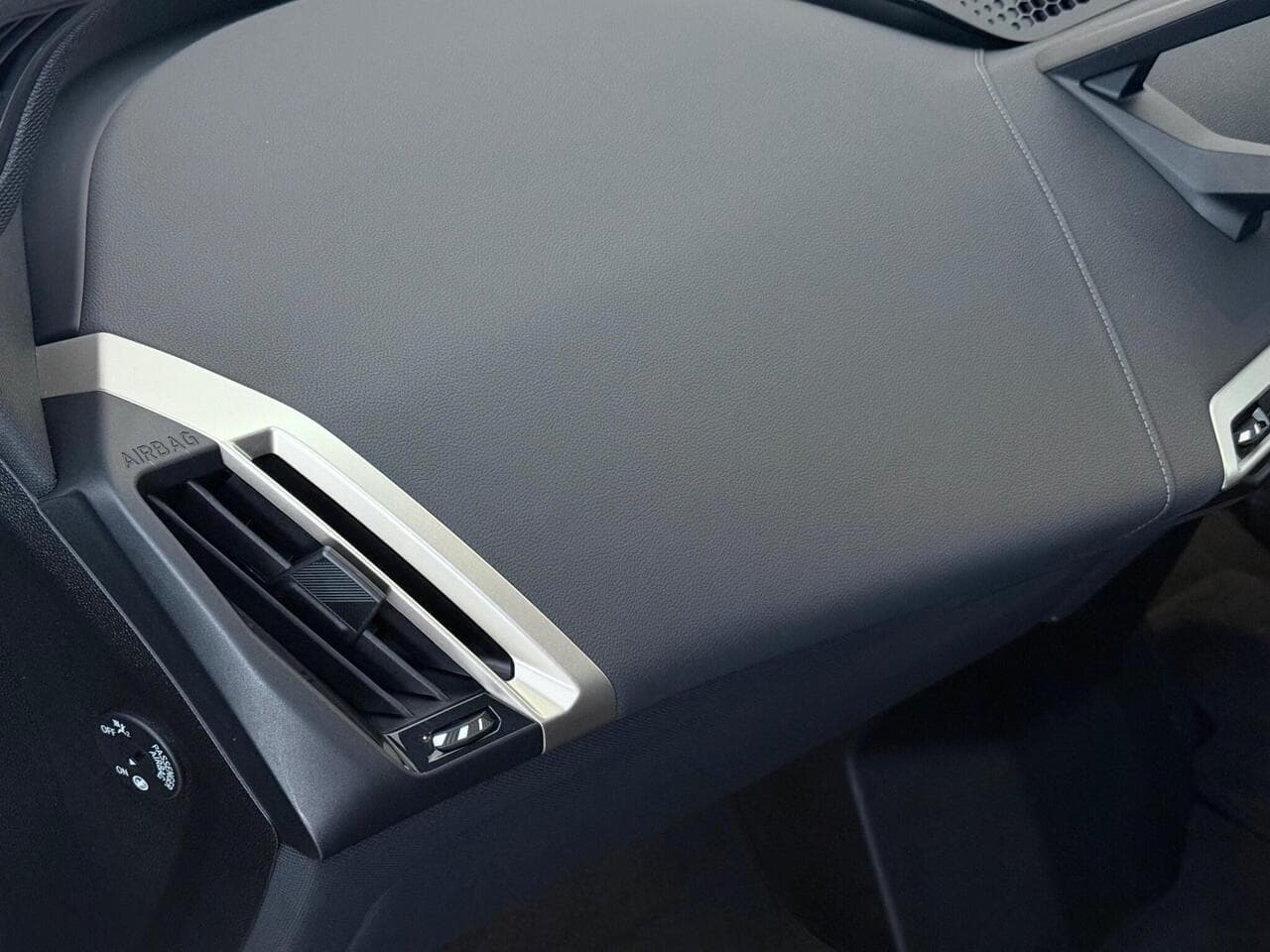 BMW iX thumbnail Inconclusive