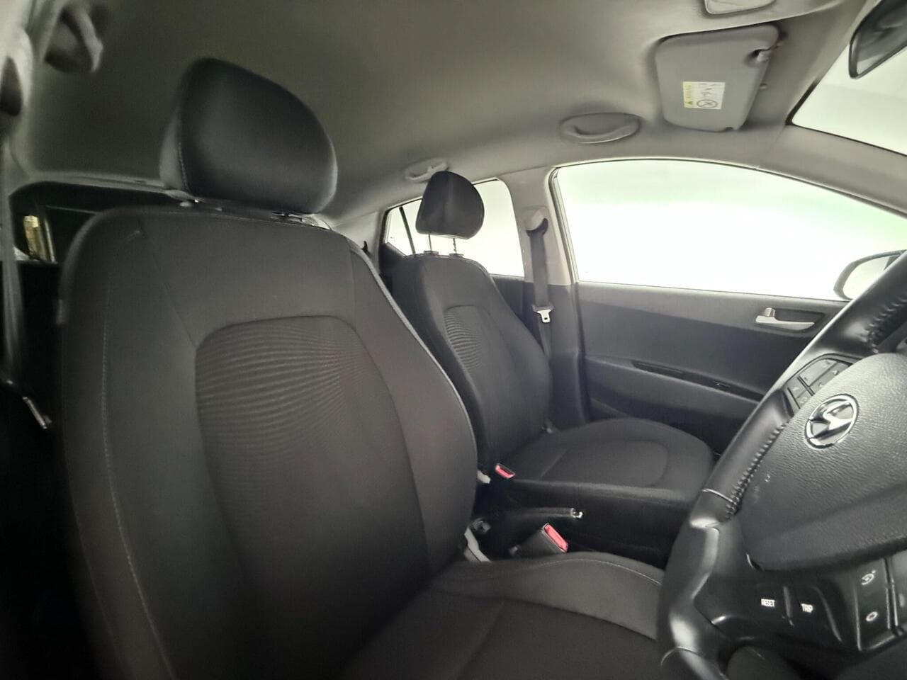 Hyundai i10 thumbnail Seat Driver