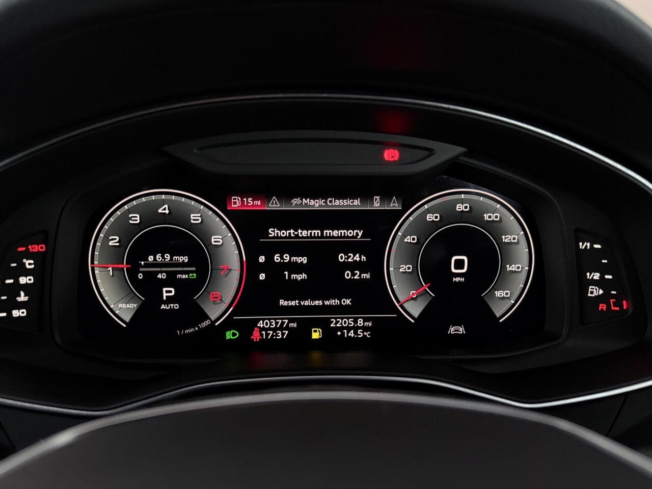 Audi A6 Saloon thumbnail Driver Instruments