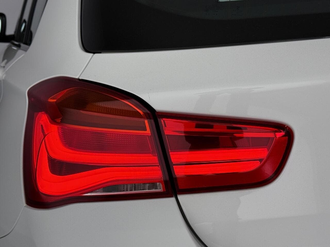 BMW 1 Series thumbnail Lights Rear