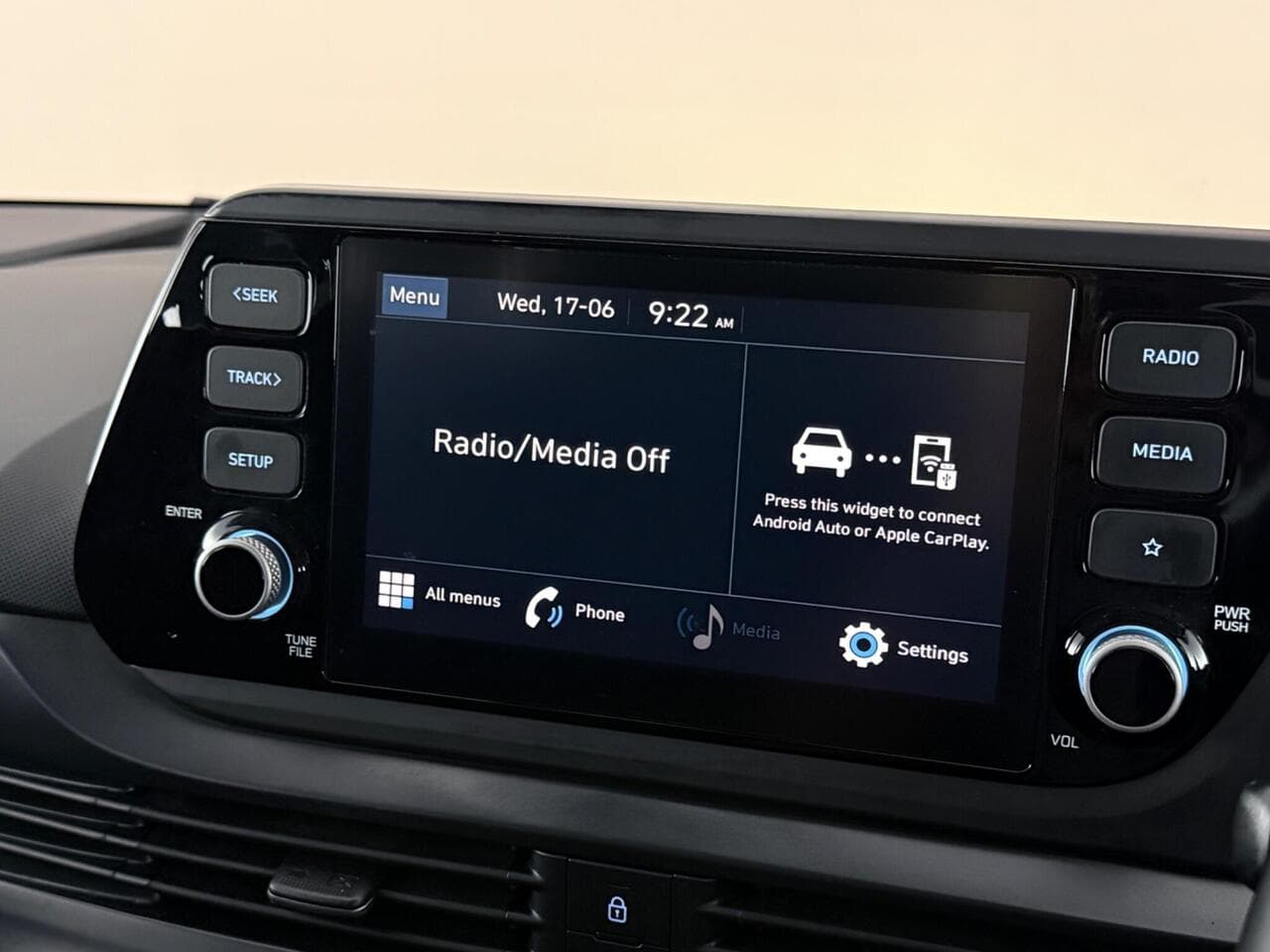 Hyundai BAYON thumbnail Infotainment System