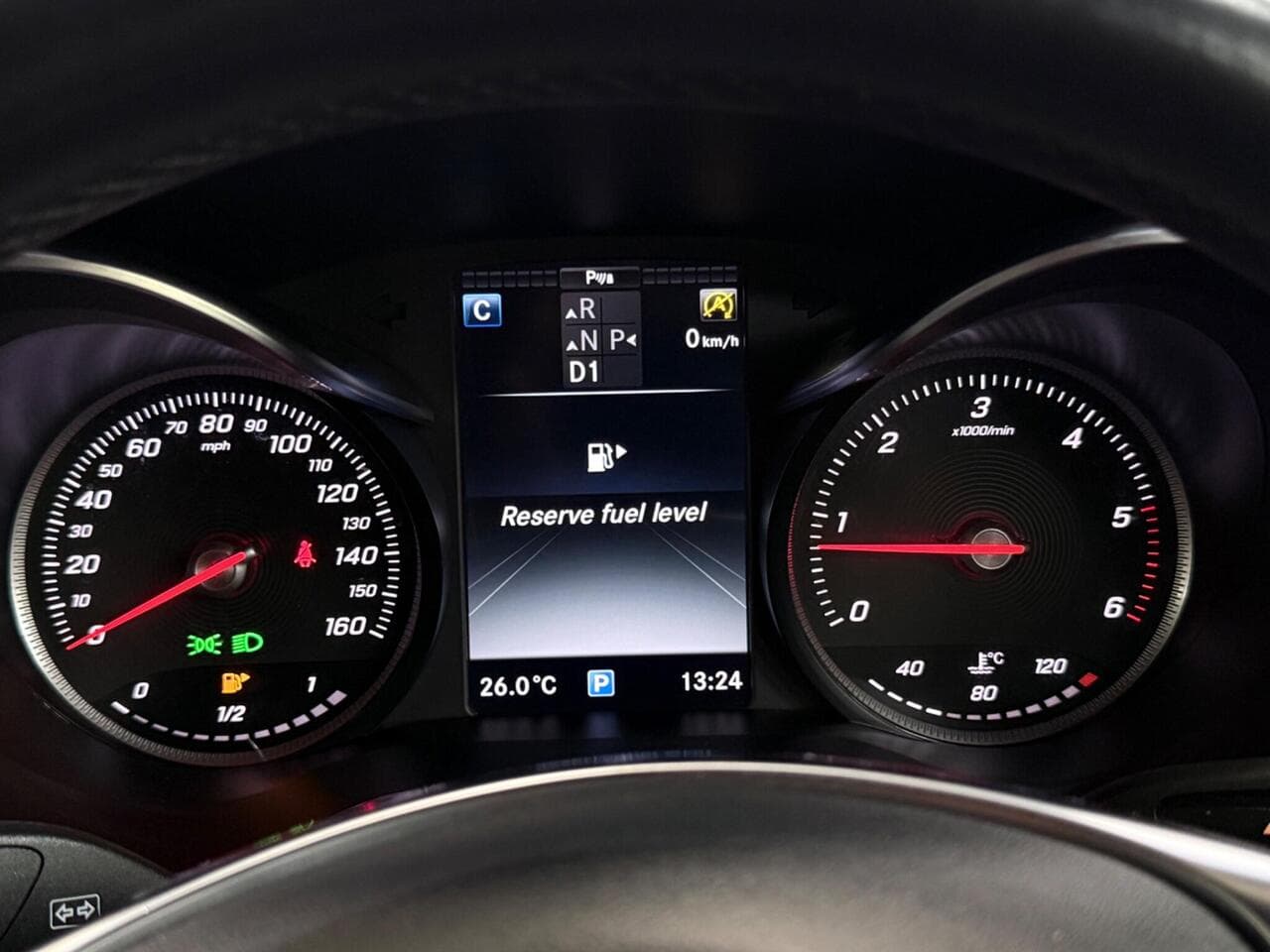 Mercedes-Benz GLC thumbnail Driver Instruments