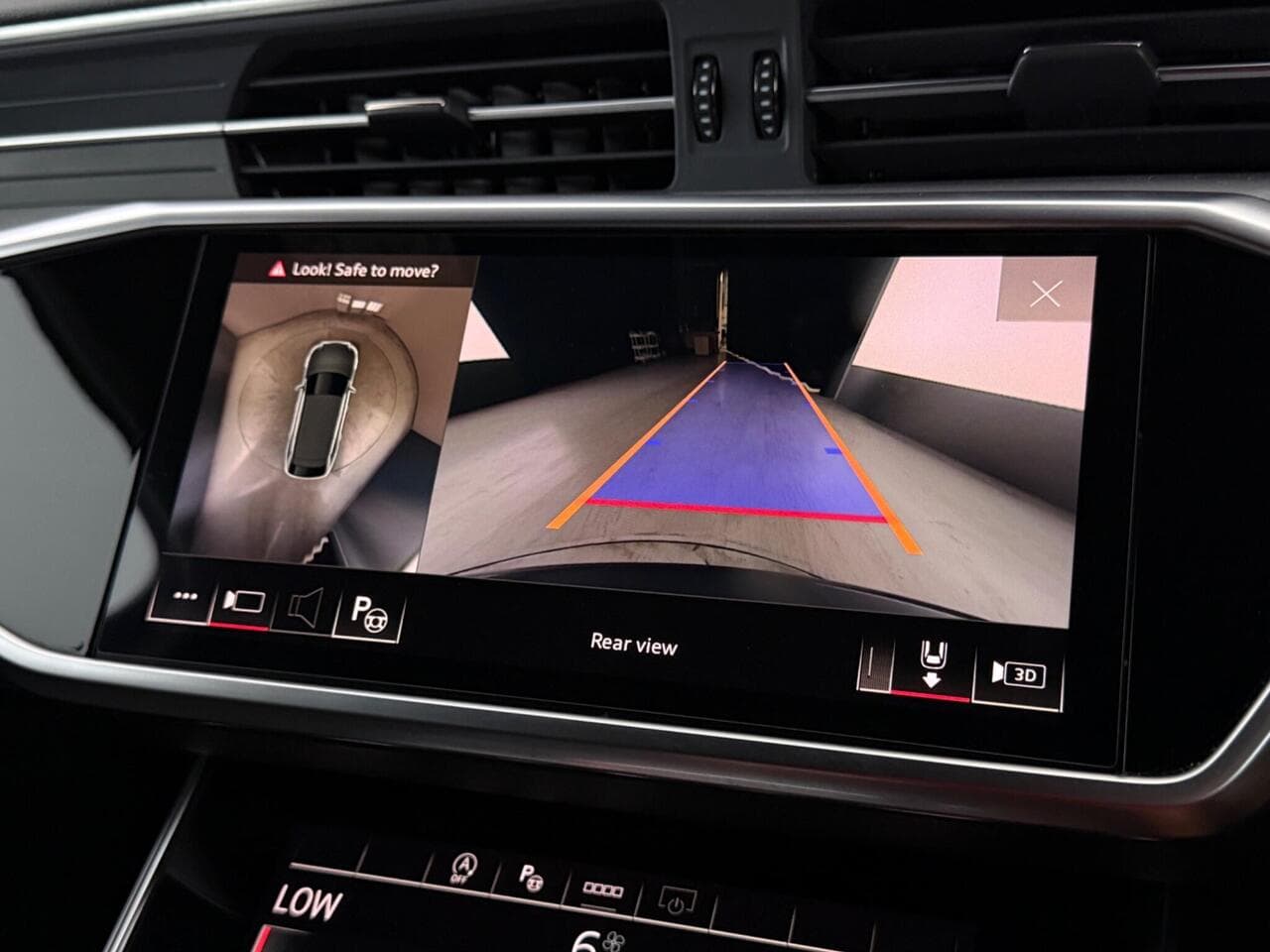 Audi A6 Avant thumbnail Infotainment System