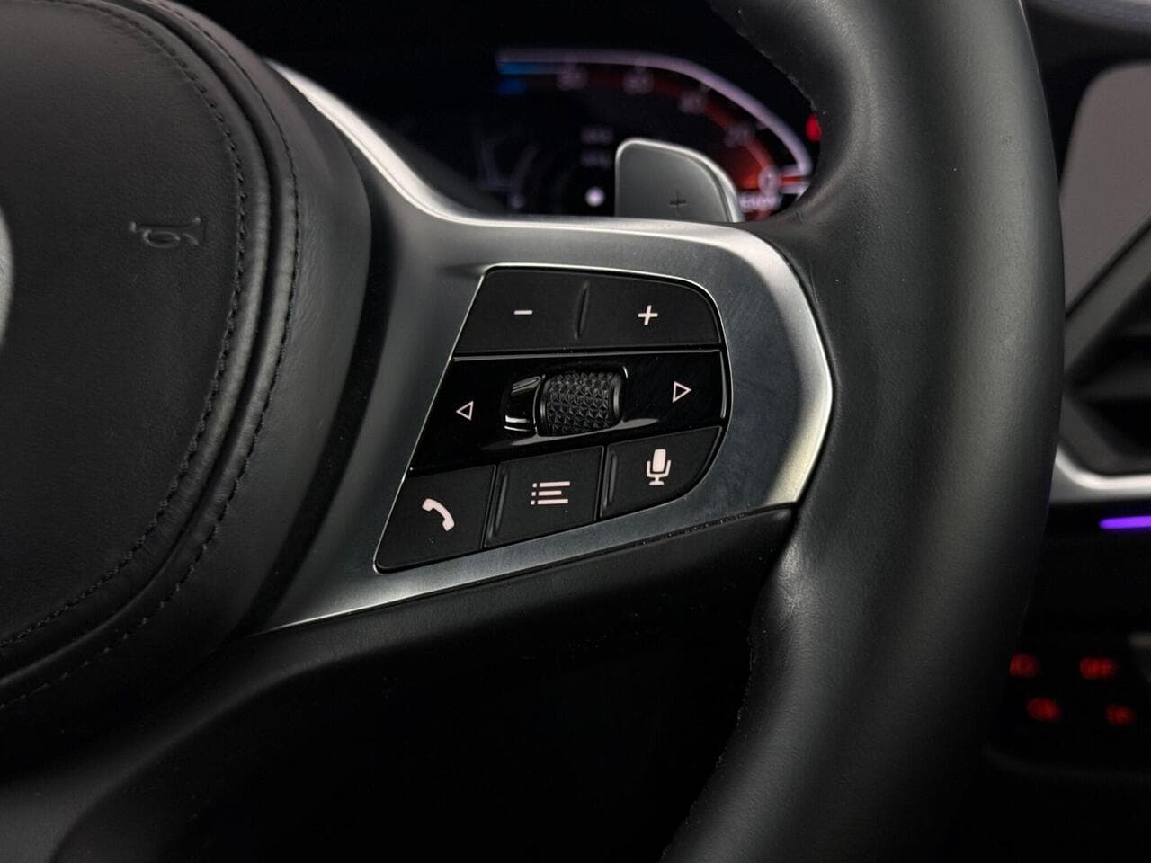 BMW 4 Series thumbnail Misc Controls
