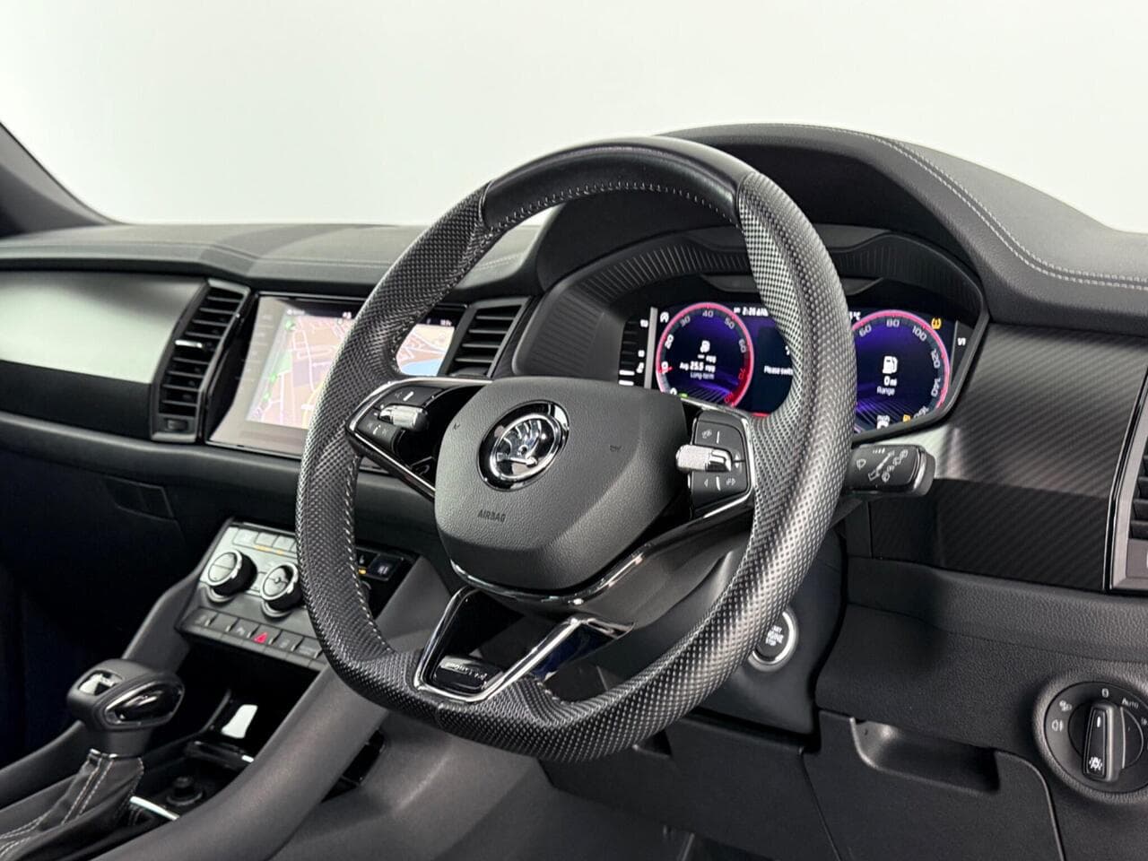 Skoda Kodiaq thumbnail Steering Wheel
