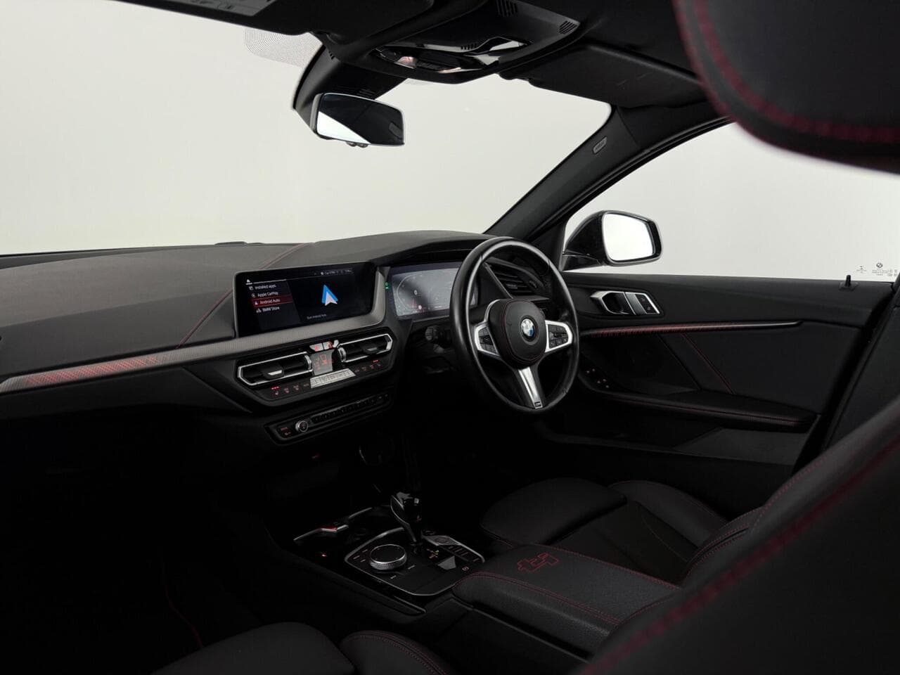 BMW 1 Series thumbnail Interior Front
