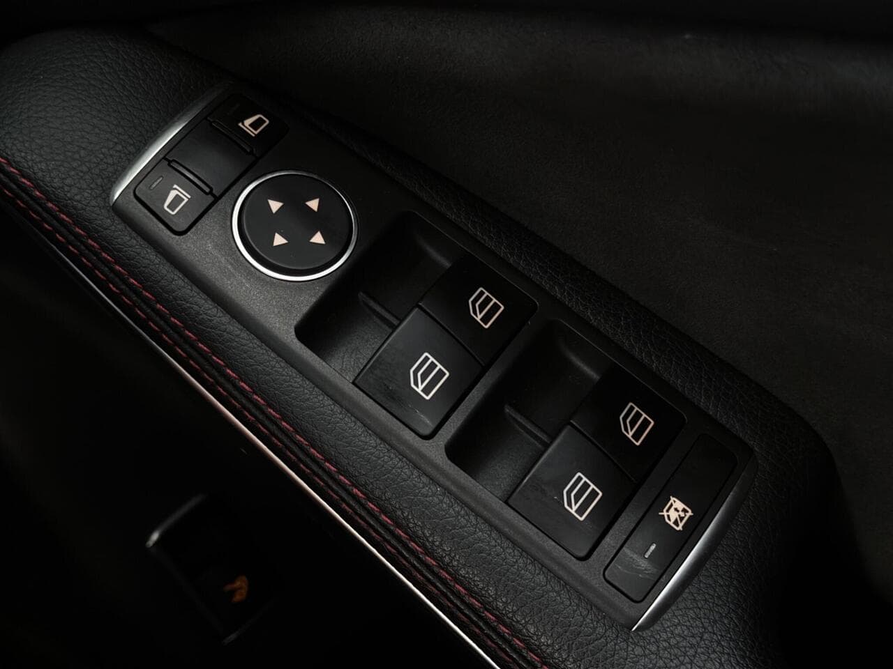 Mercedes-Benz CLA thumbnail Misc Controls
