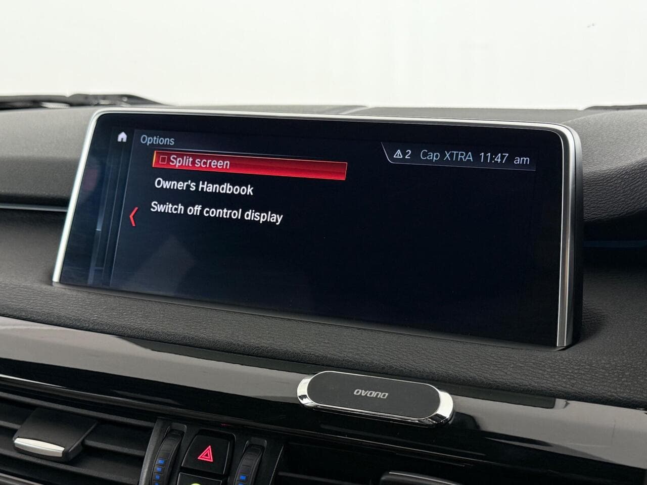 BMW X5 thumbnail Infotainment System