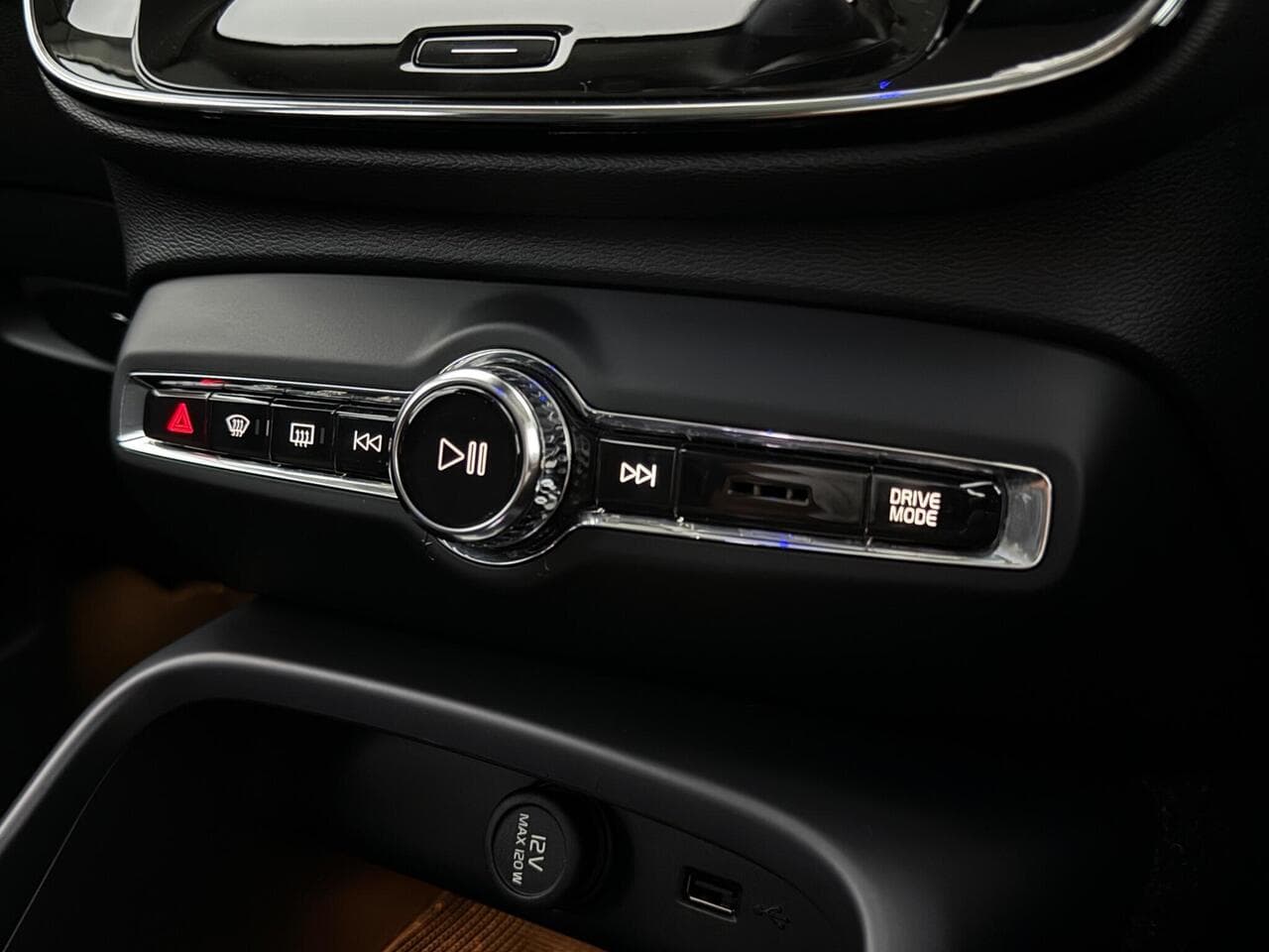 Volvo XC40 thumbnail Interior Front