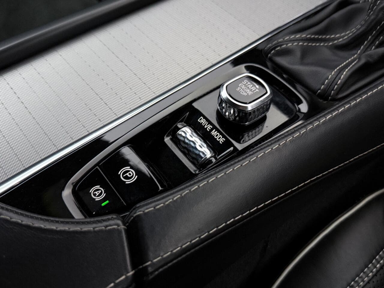 Volvo V90 thumbnail Misc Controls