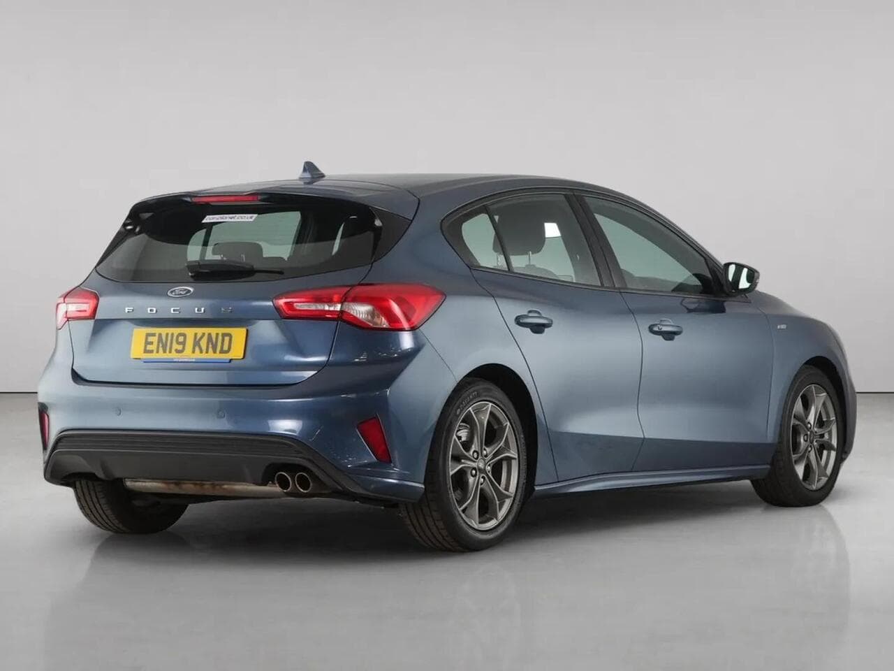 Ford Focus thumbnail Rear Right