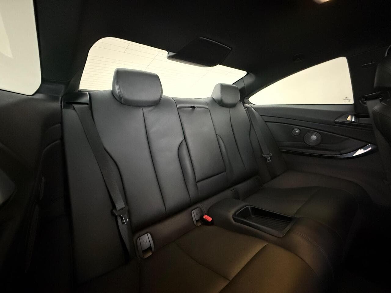 BMW 4 Series thumbnail Seats Rear