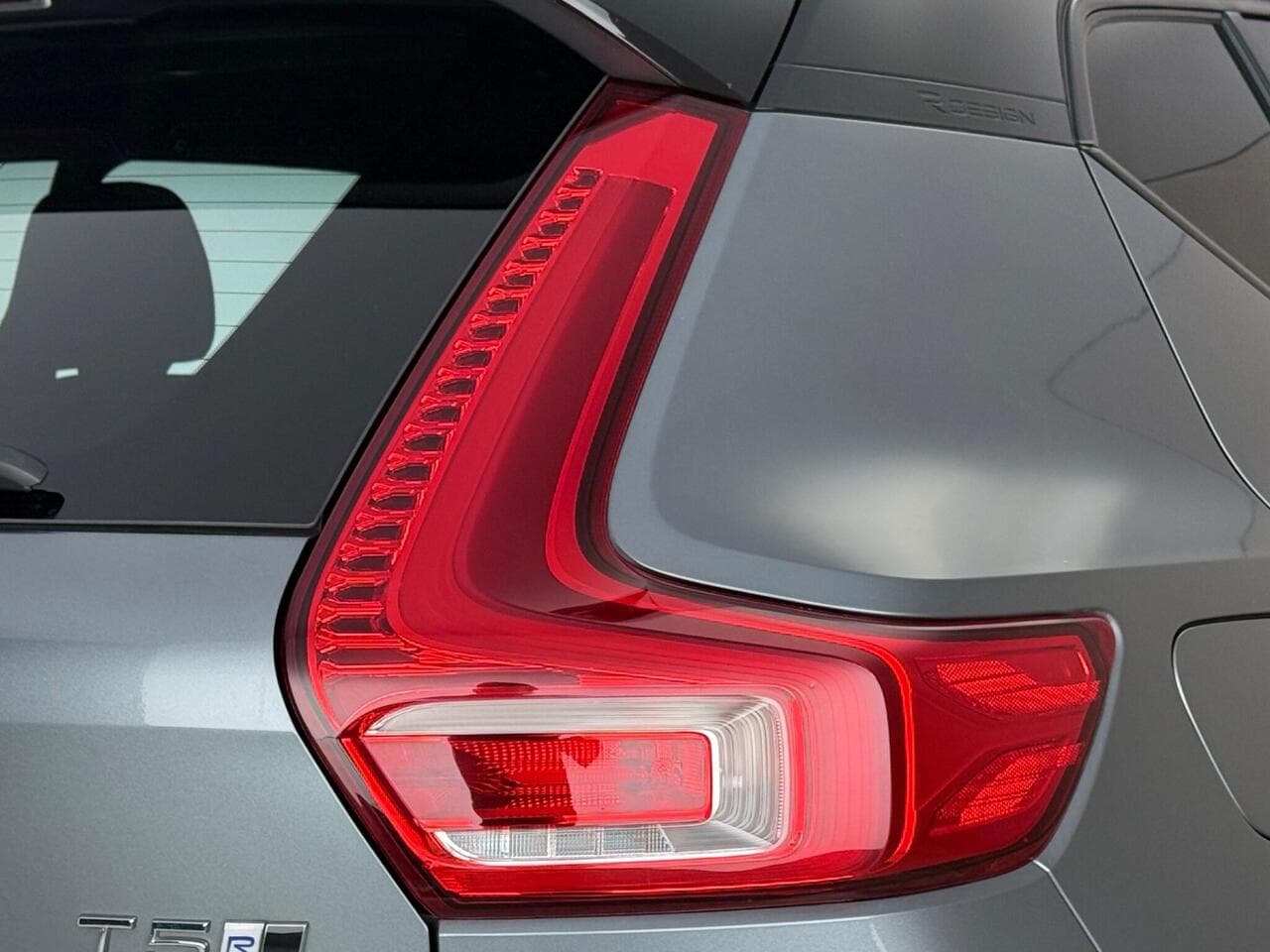 Volvo XC40 thumbnail Lights Rear