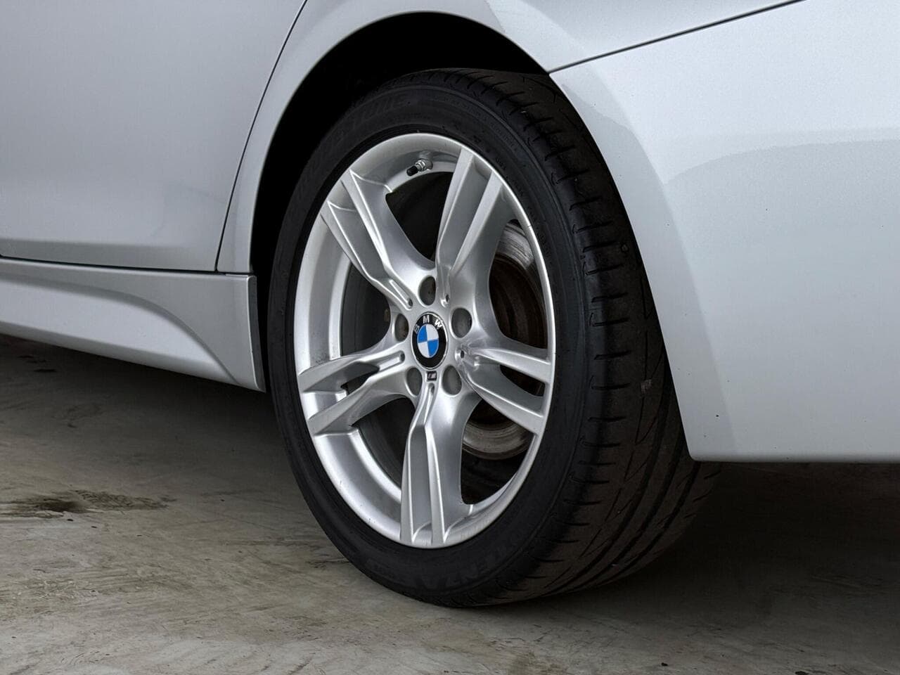 BMW 3 Series thumbnail Wheel