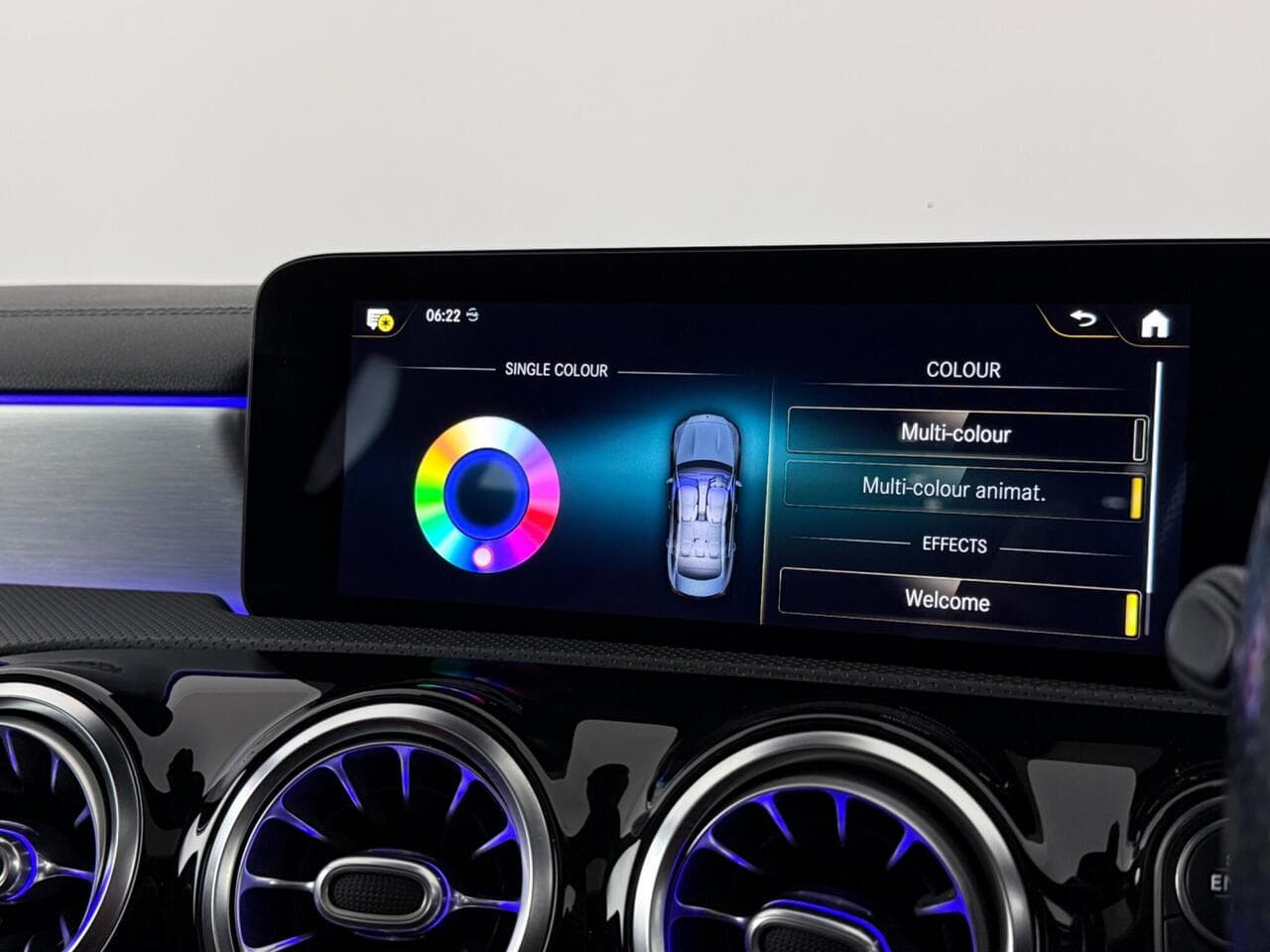 Mercedes-Benz CLA thumbnail Infotainment System