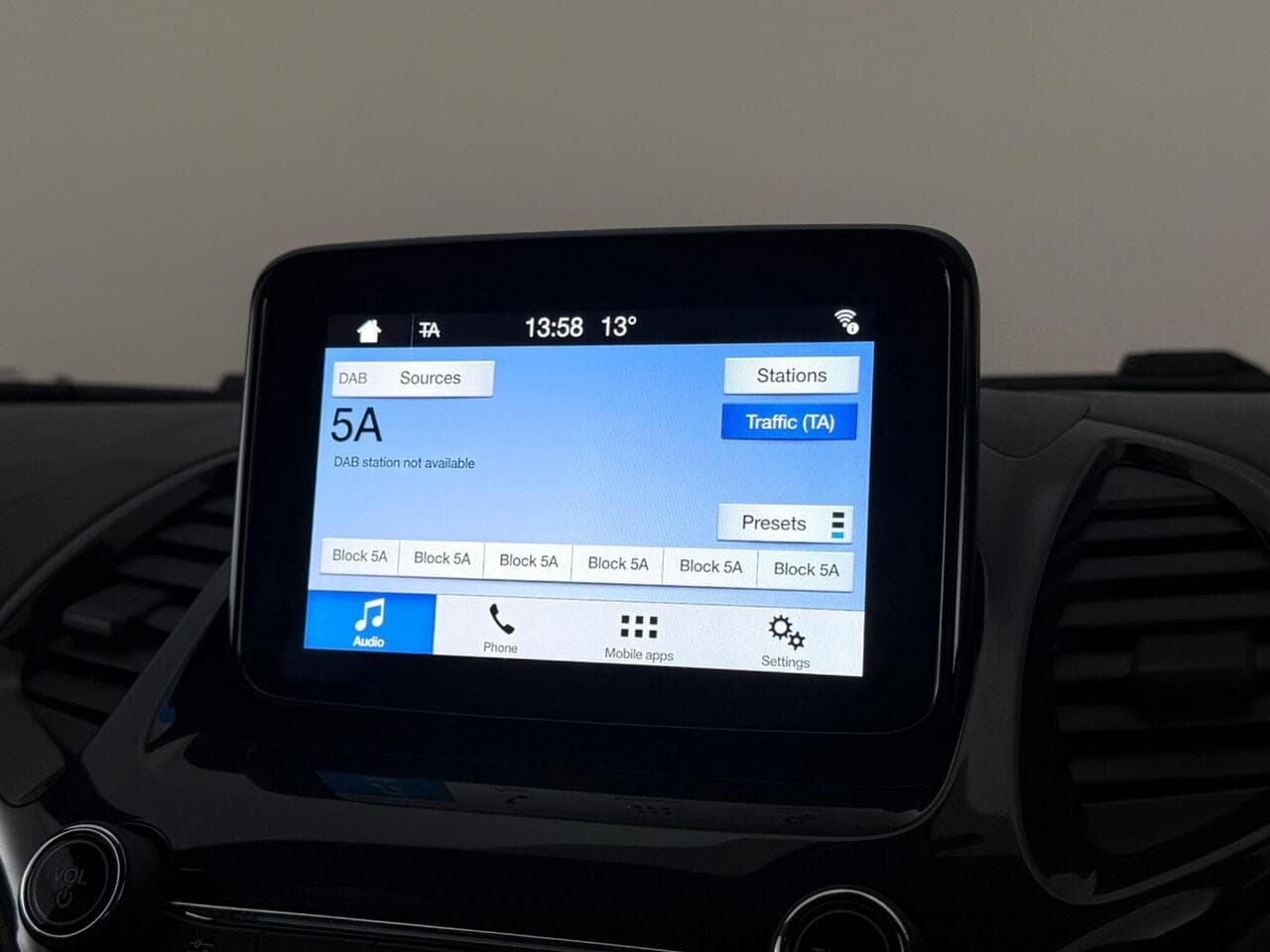 Ford Ka+ thumbnail Infotainment System