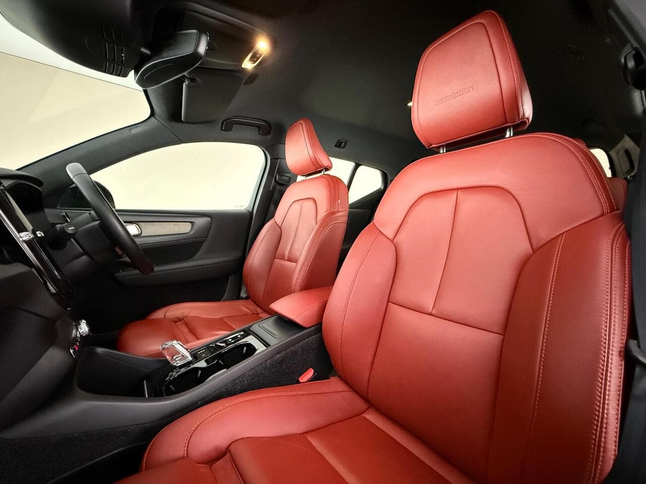Volvo XC40 thumbnail Seat Front Passenger