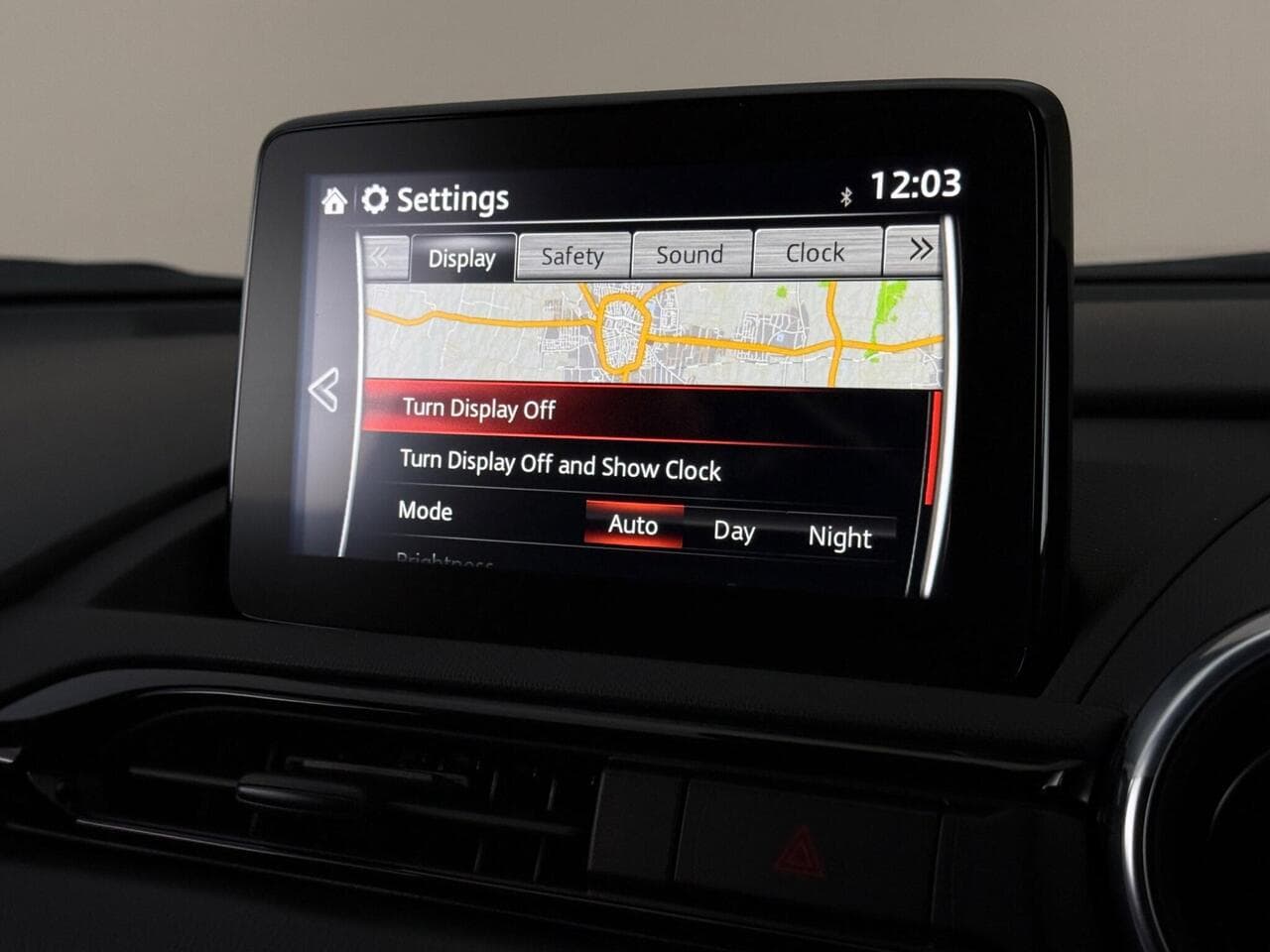 Mazda MX-5 thumbnail Infotainment System