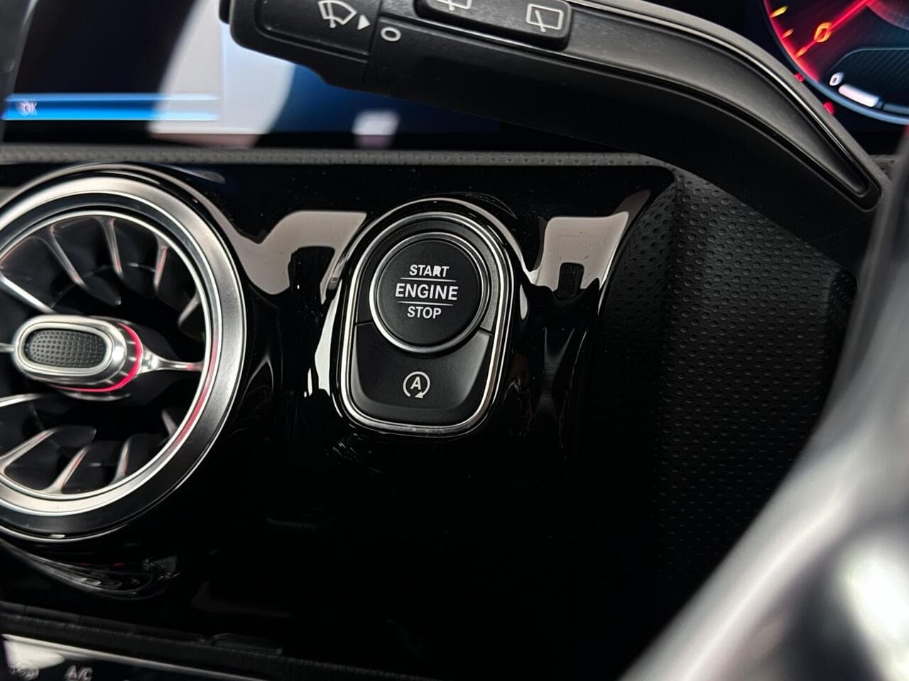 Mercedes-Benz A Class thumbnail Misc Controls