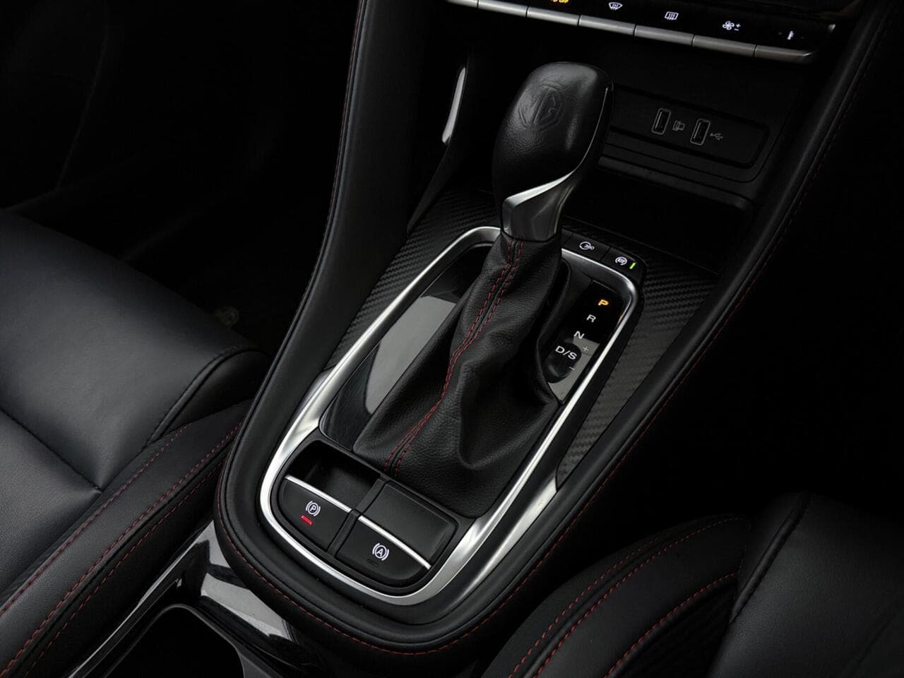 MG MG ZS thumbnail Interior Front