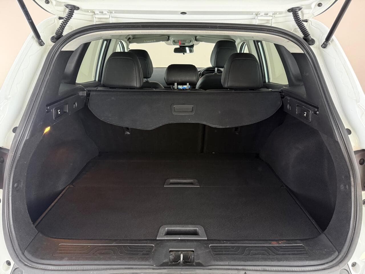 Renault Kadjar thumbnail Boot