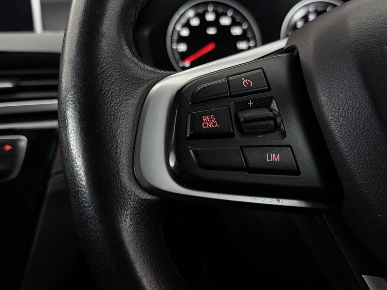 BMW X2 thumbnail Misc Controls
