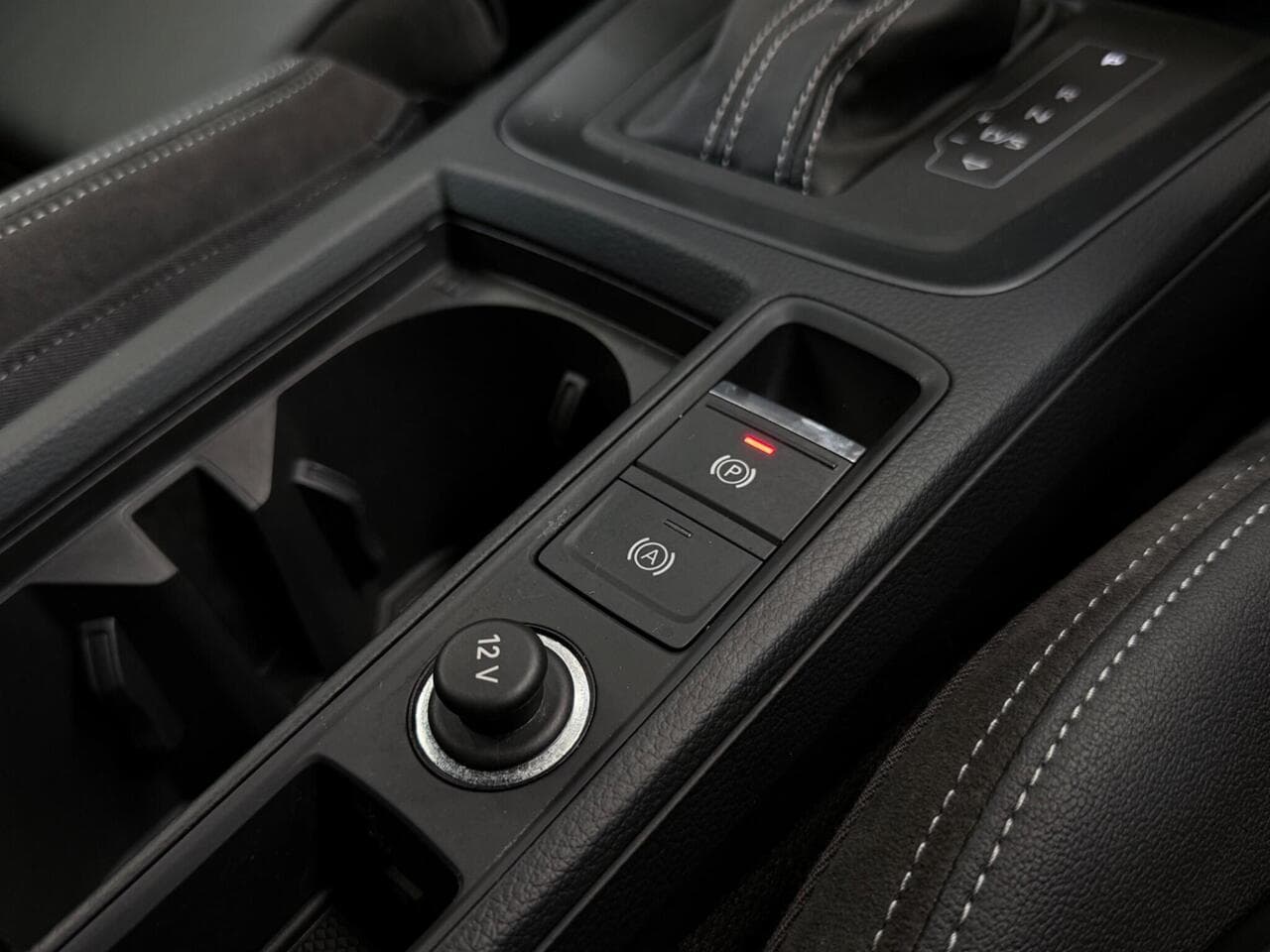 Audi Q3 thumbnail Misc Controls