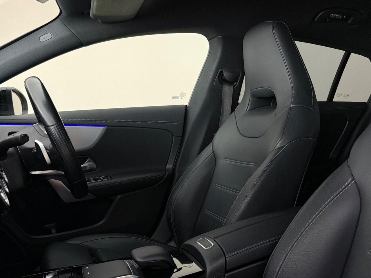 Mercedes-Benz CLA thumbnail Seat Front Passenger