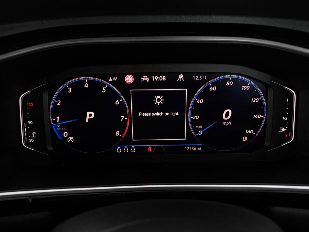 Volkswagen T-Roc thumbnail Driver Instruments