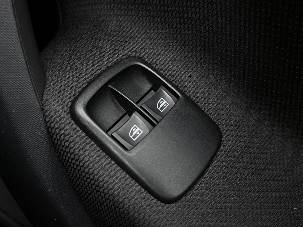 Smart forfour thumbnail Misc Controls