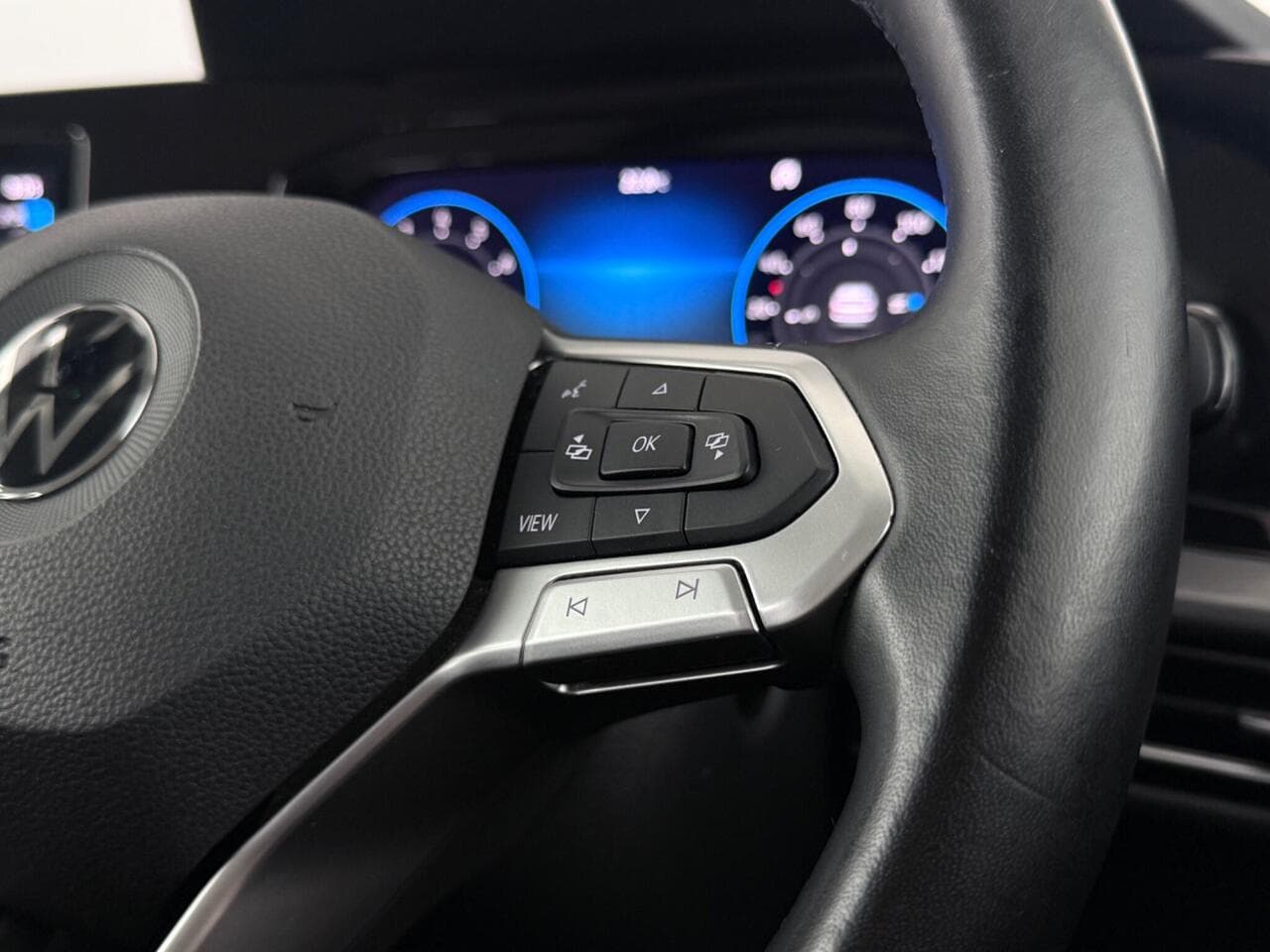Volkswagen Golf thumbnail Misc Controls
