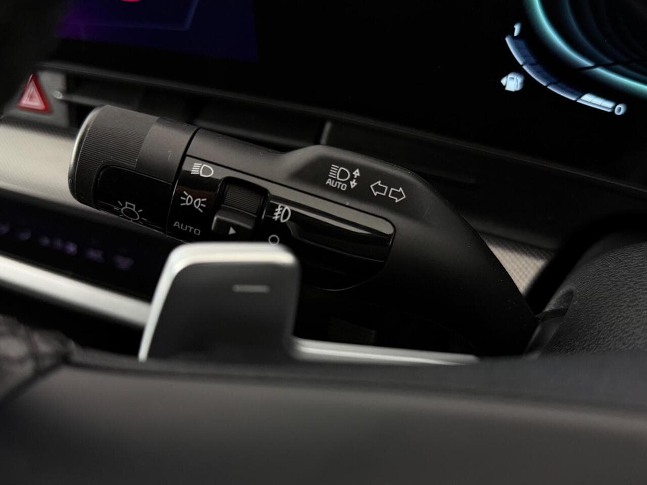 Kia Sportage thumbnail Misc Controls