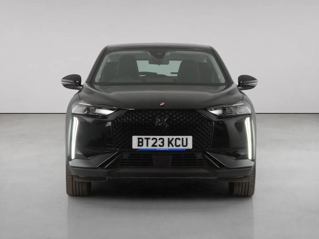 DS AUTOMOBILES DS 3 thumbnail Front