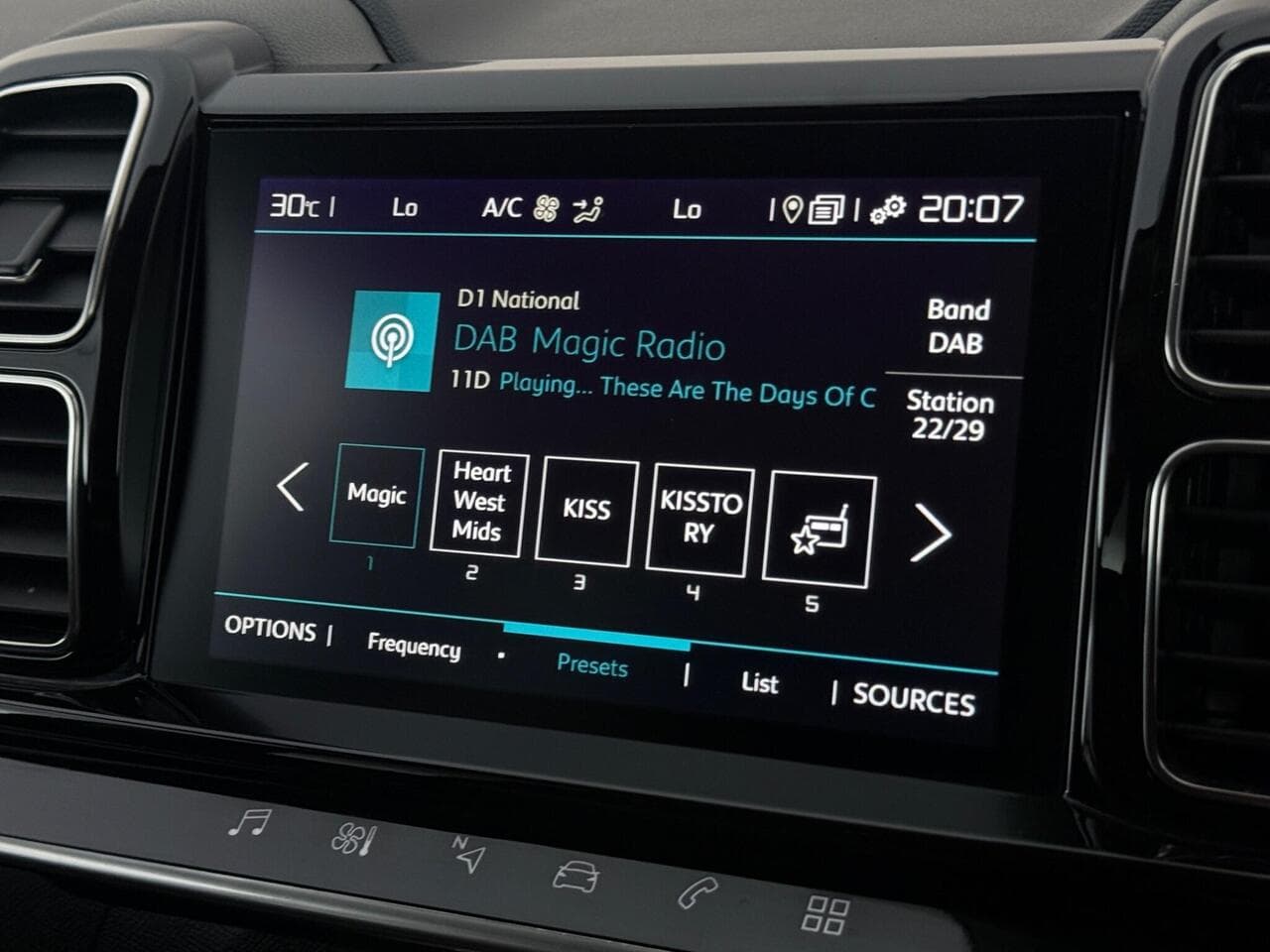 Citroen C5 Aircross thumbnail Infotainment System