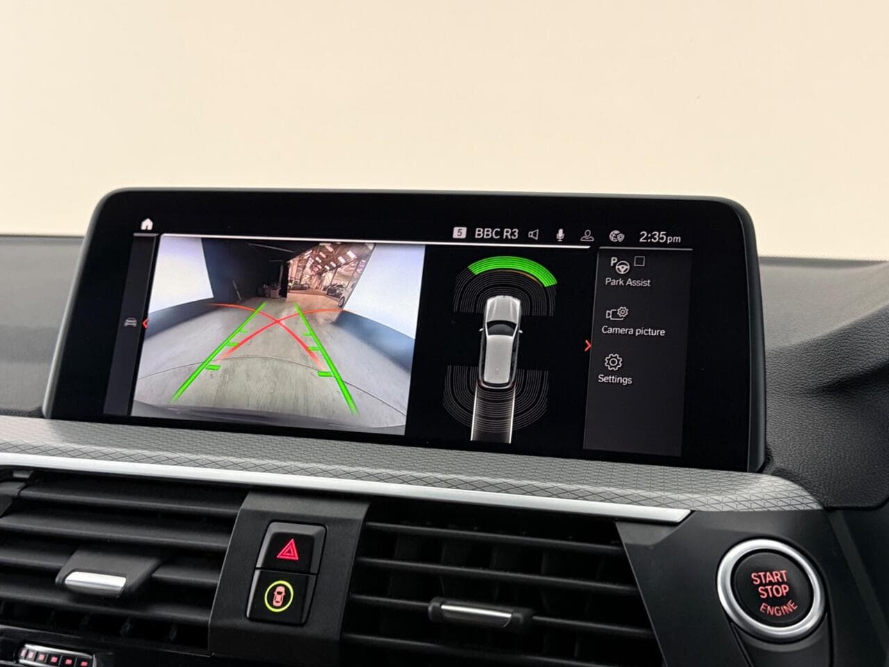 BMW X3 thumbnail Infotainment System