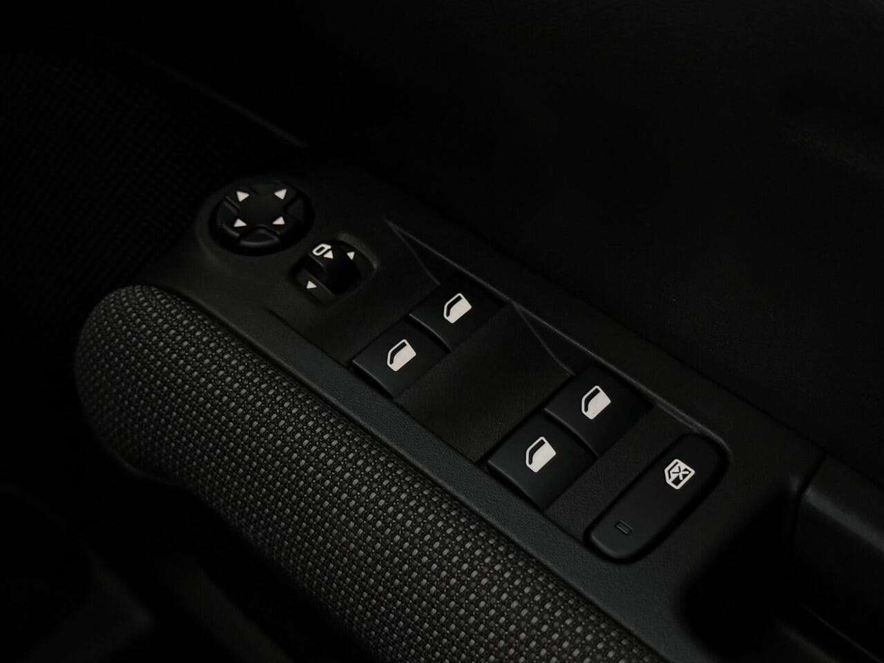 Citroen C3 Aircross thumbnail Misc Controls