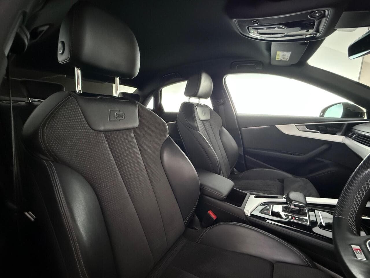 Audi A4 thumbnail Seat Driver