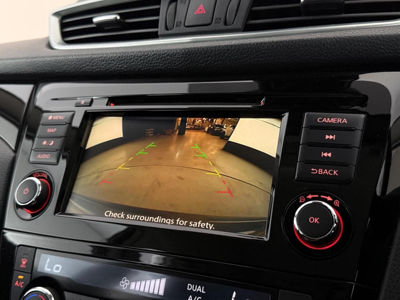 Nissan Qashqai thumbnail Infotainment System