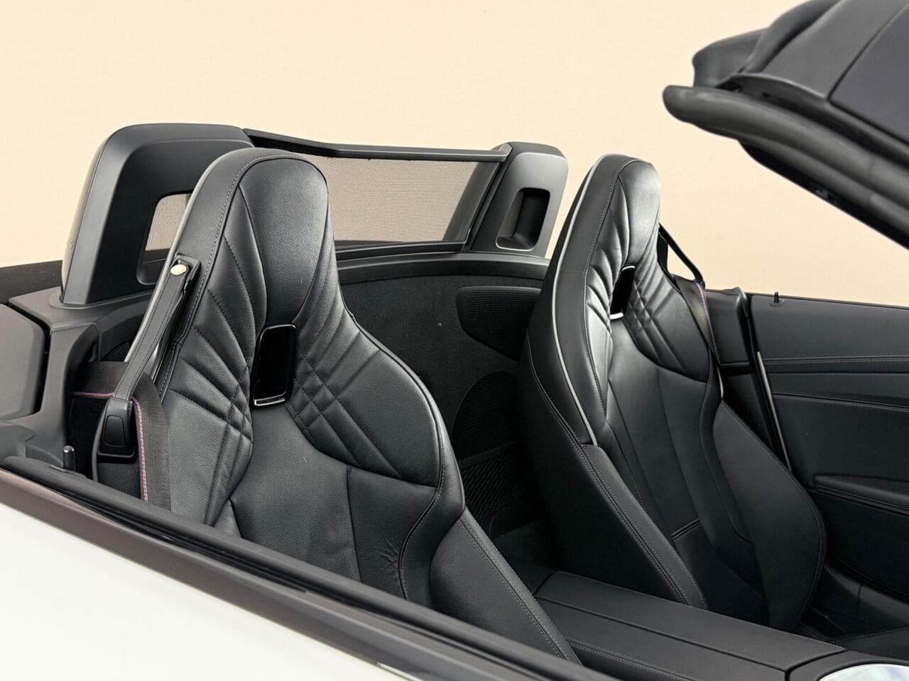 BMW Z4 thumbnail Seats Rear
