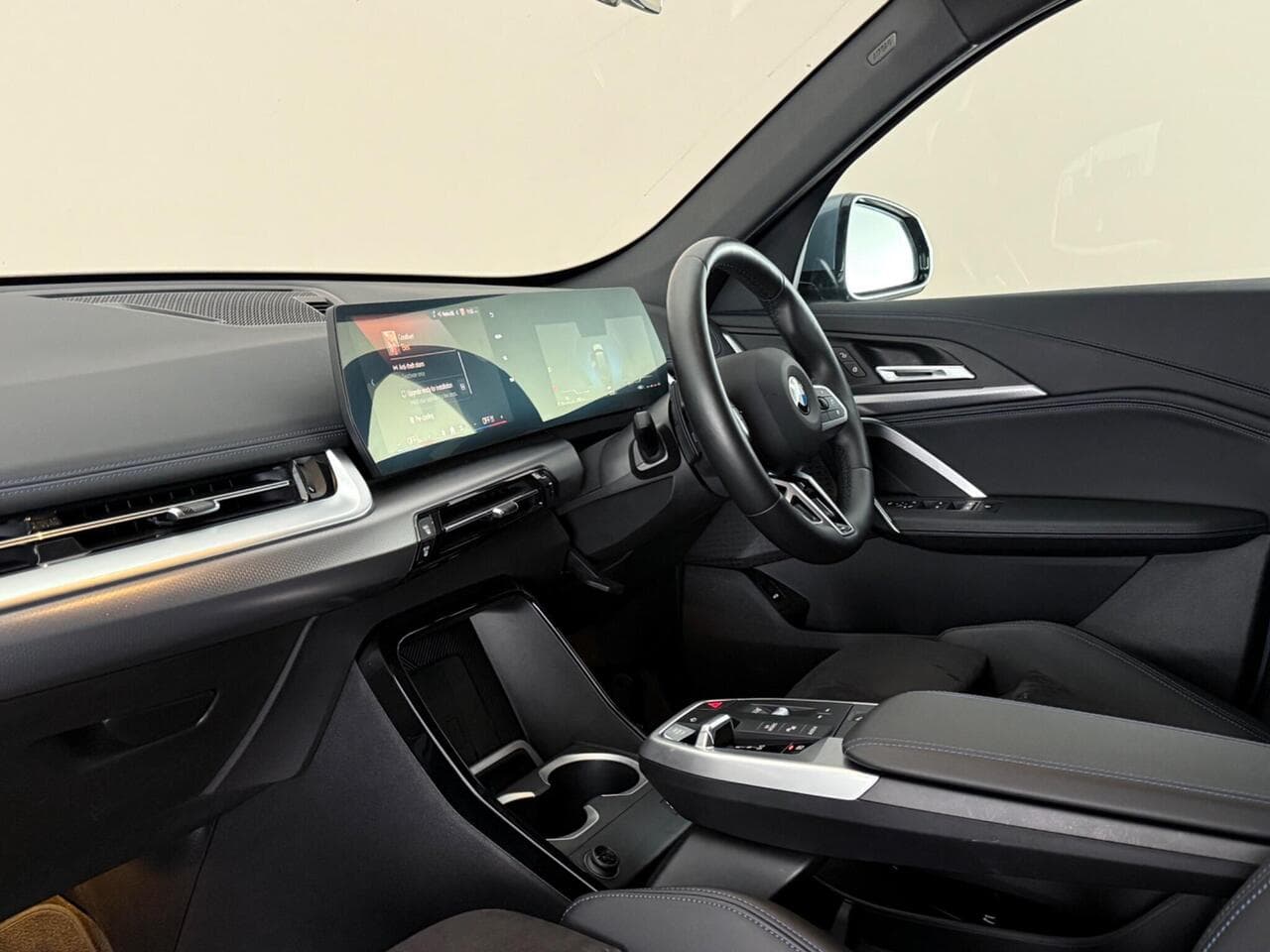 BMW X1 thumbnail Interior Front