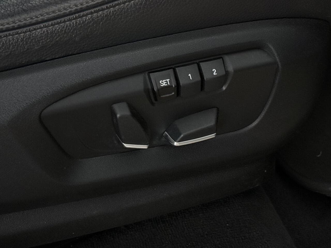 BMW X5 thumbnail Misc Controls