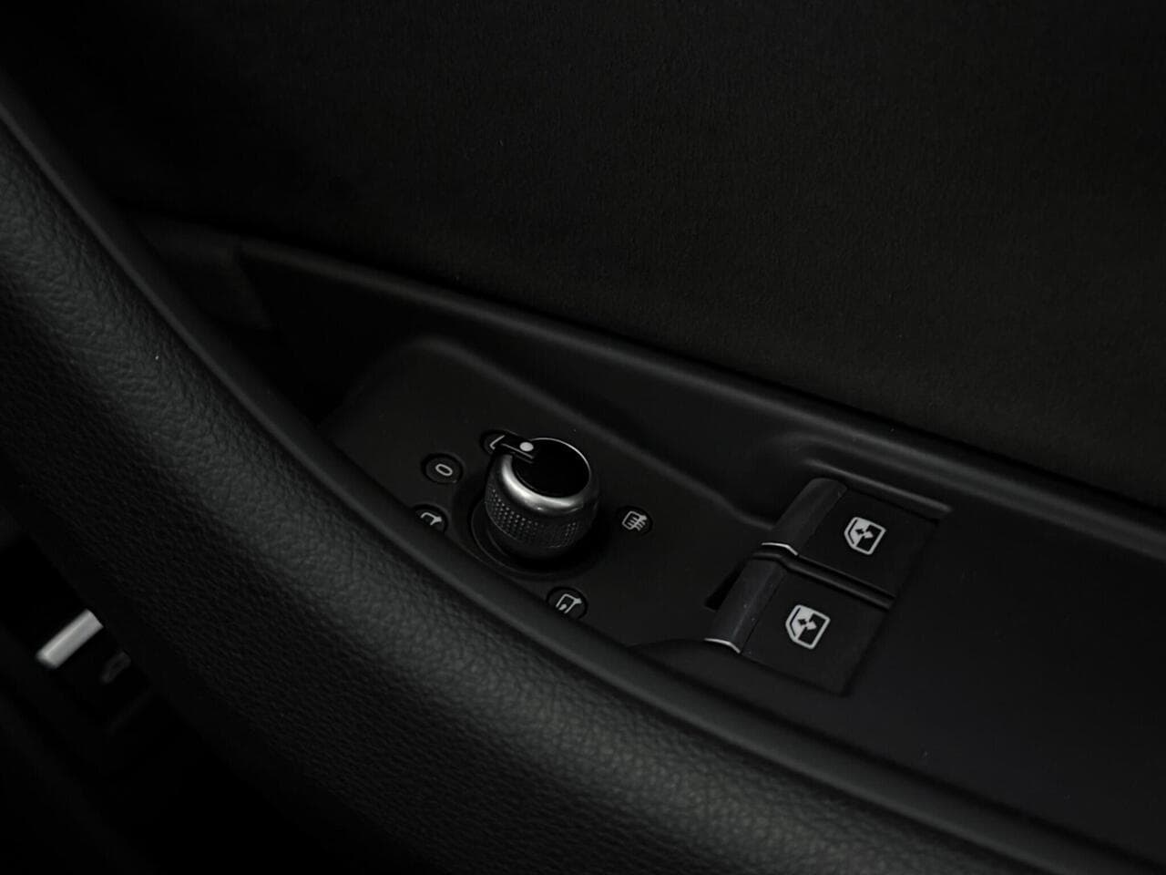 Audi A5 thumbnail Misc Controls